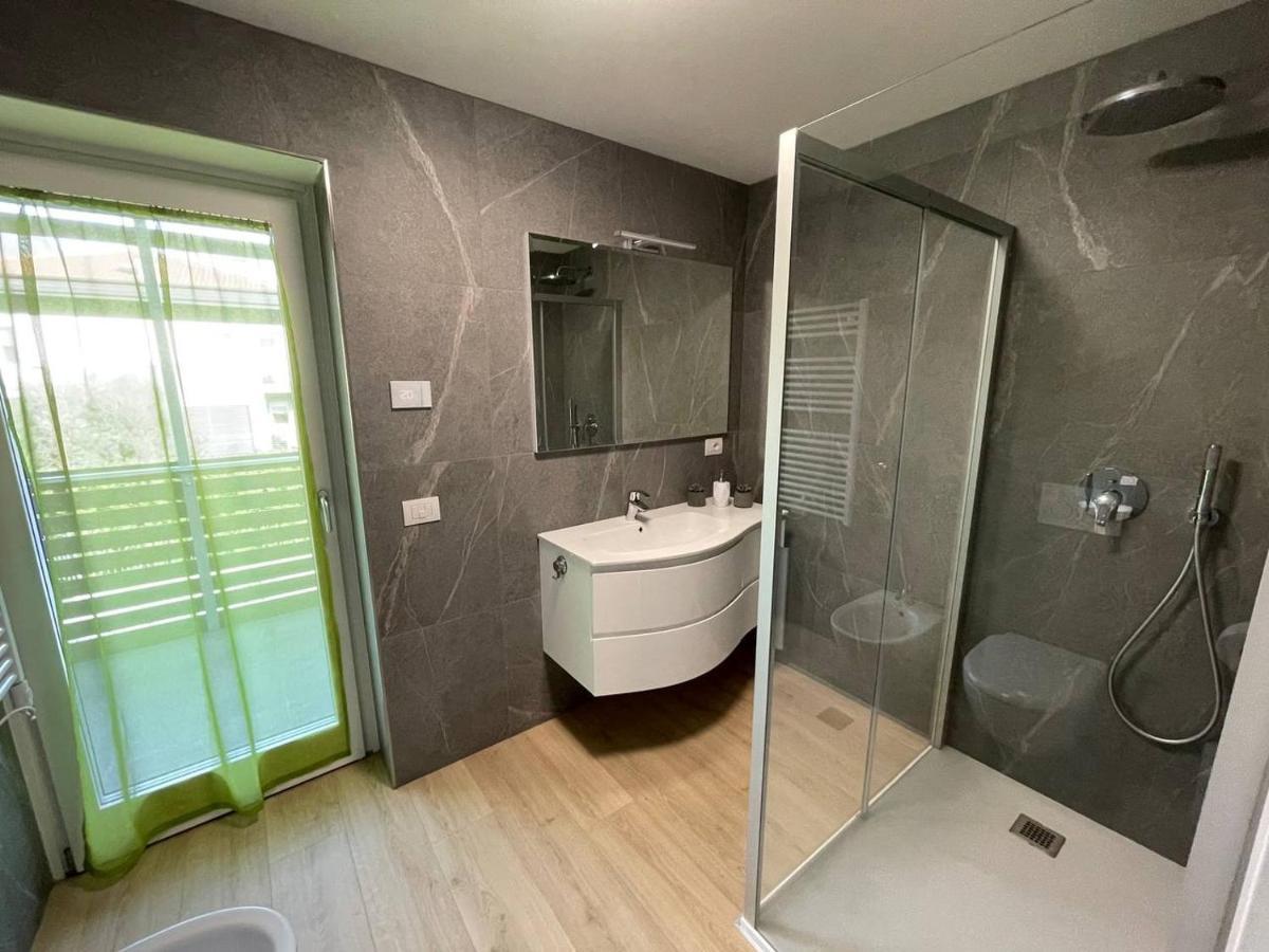 Ferienwohnung Le Terrazze Living Riva del Garda Exterior foto